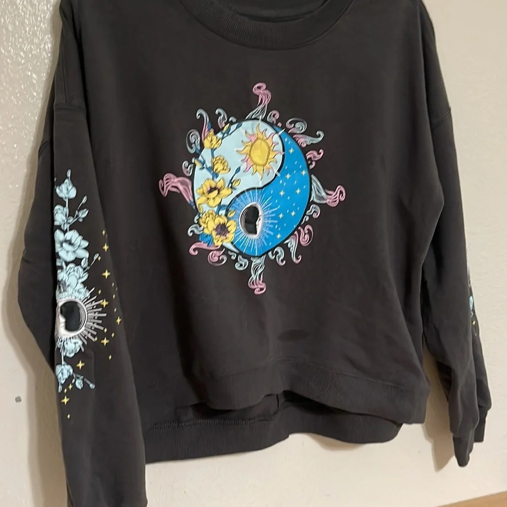 Rebellious One sweatshirt size M b-1 - Picture 9 of 14